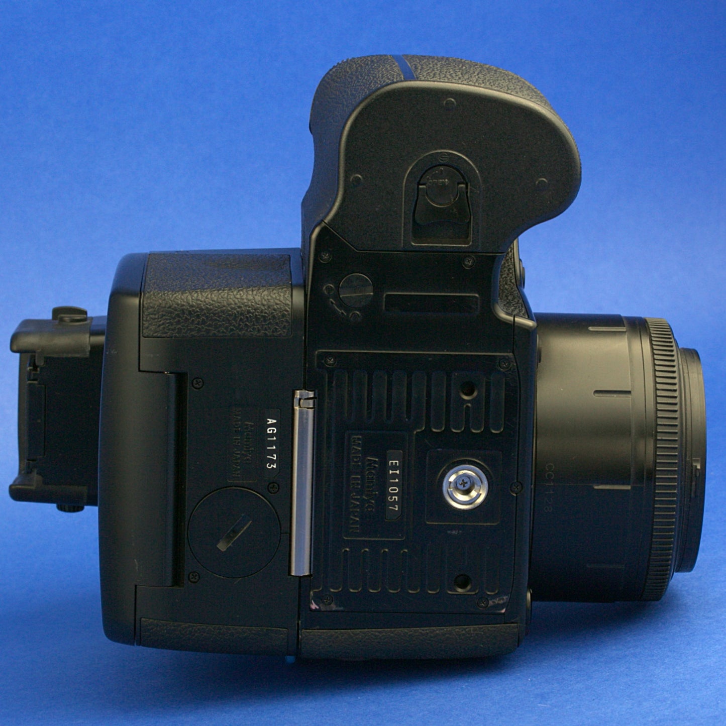 Mamiya 645 AFD II Medium Format Camera Kit Beautiful Condition