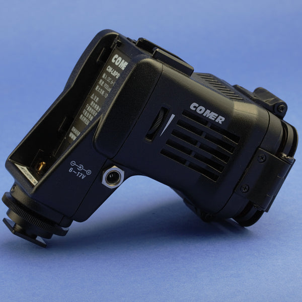 Comer CM-LBPS900 LED Light with Battery and Charger