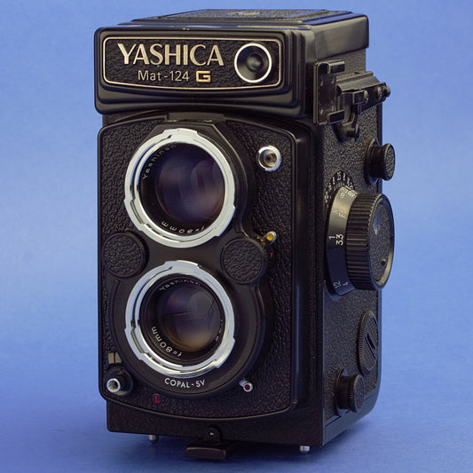 Yashica Mat-124G Medium Format Camera Near Mint Condition