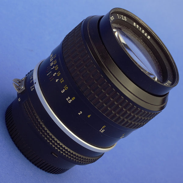 Nikon Nikkor 105mm 2.5 Ai Lens