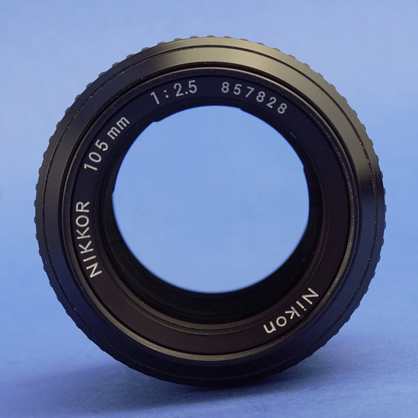 Nikon Nikkor 105mm 2.5 Ai Lens Mint Condition