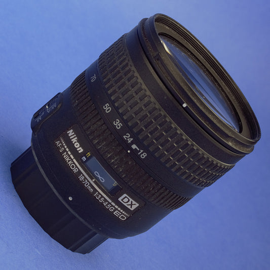 Nikon AF-S Nikkor 18-70mm 3.5-4.5 Lens