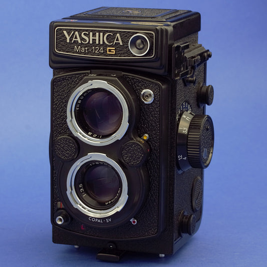 Yashica Mat-124G Medium Format Camera Near Mint Condition