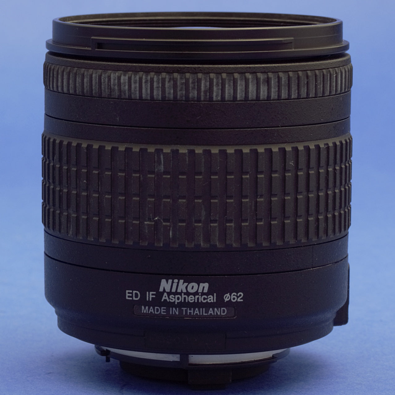Nikon AF Nikkor 28-200mm 3.5-5.6 G Lens US Model