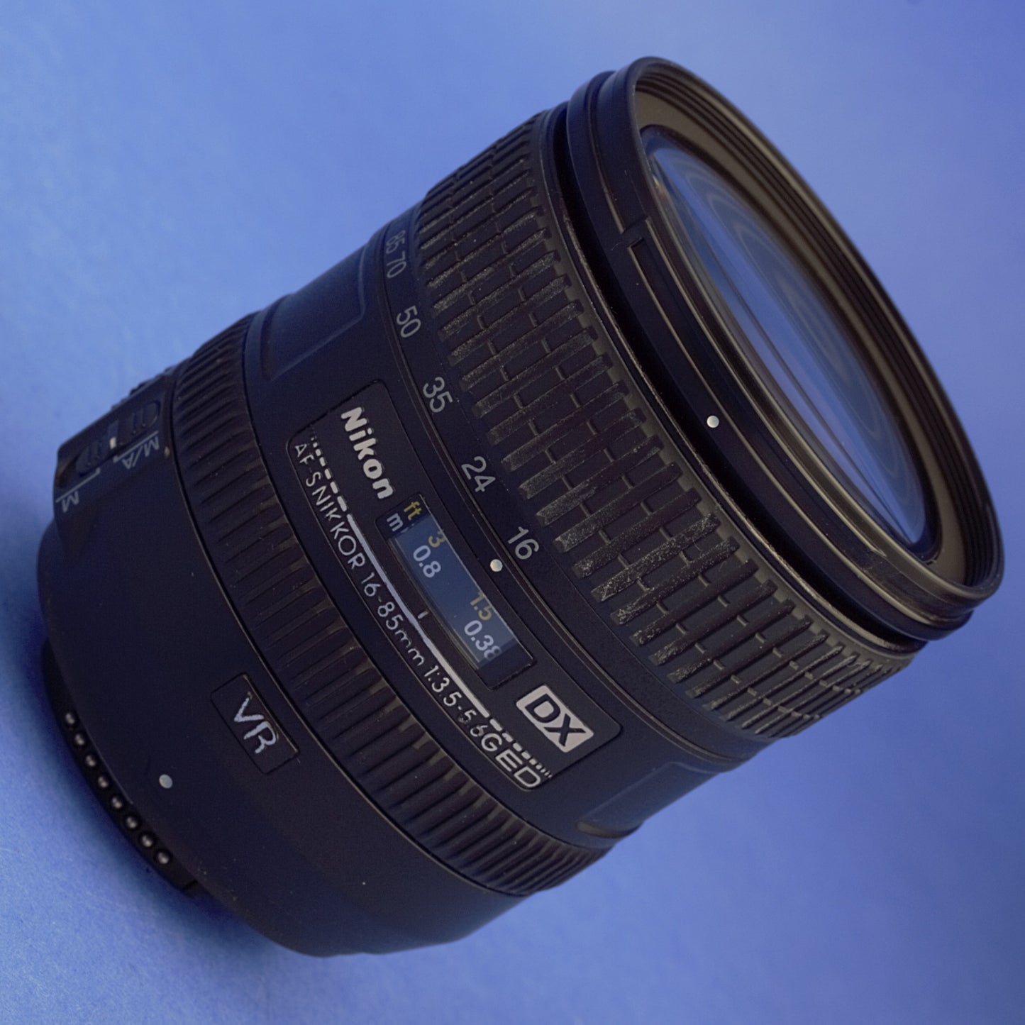 Nikon AF-S Nikkor 16-85mm 3.5-5.6 VR Lens
