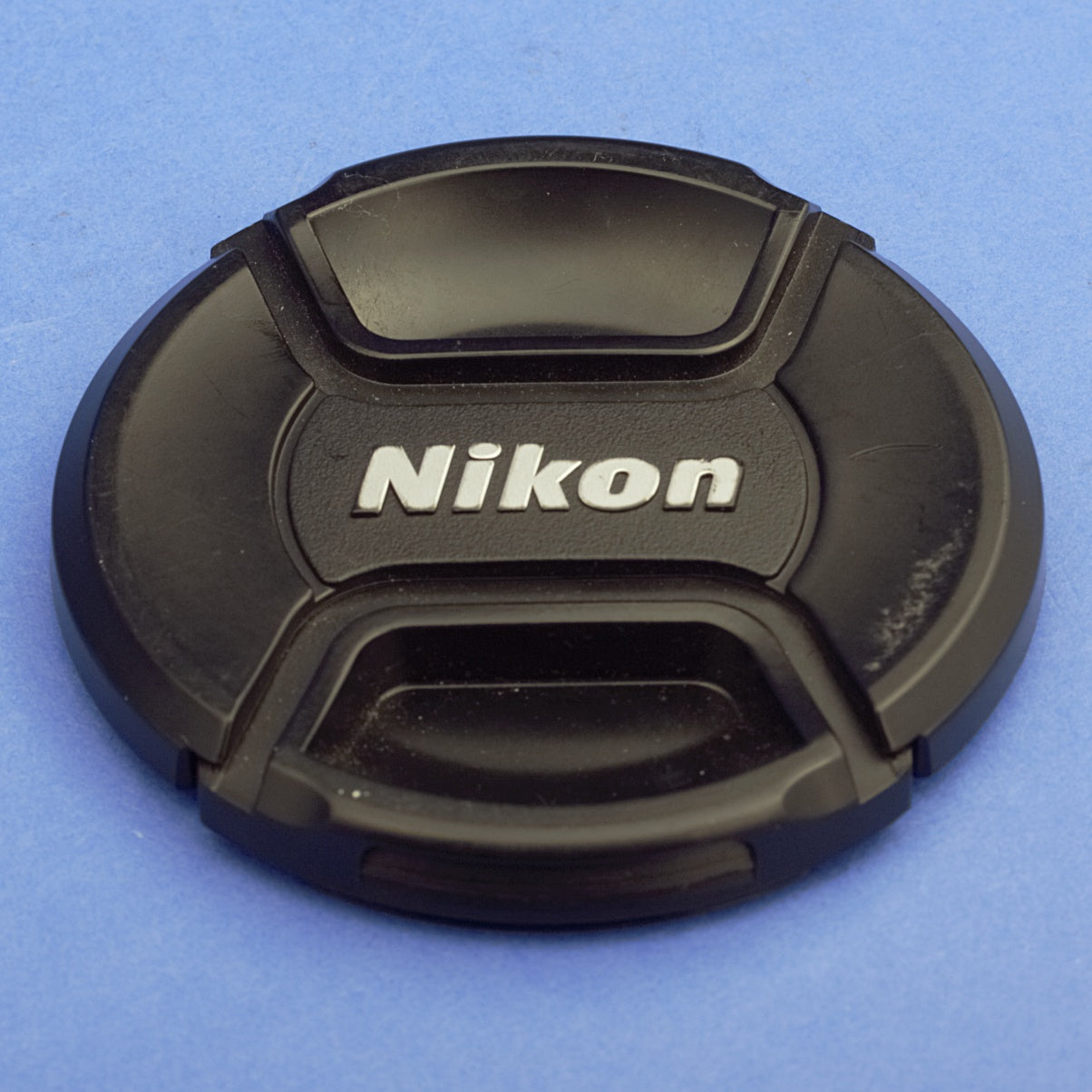 Nikon AF-S Nikkor 16-85mm 3.5-5.6 VR Lens