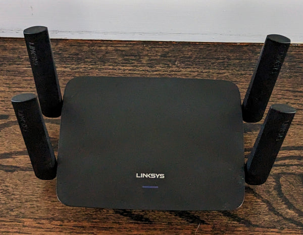 Linksys RE9000 Wireless Range Extender Great Condition